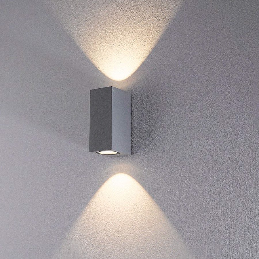 Đèn gắn tường ngoài trời NBL2621